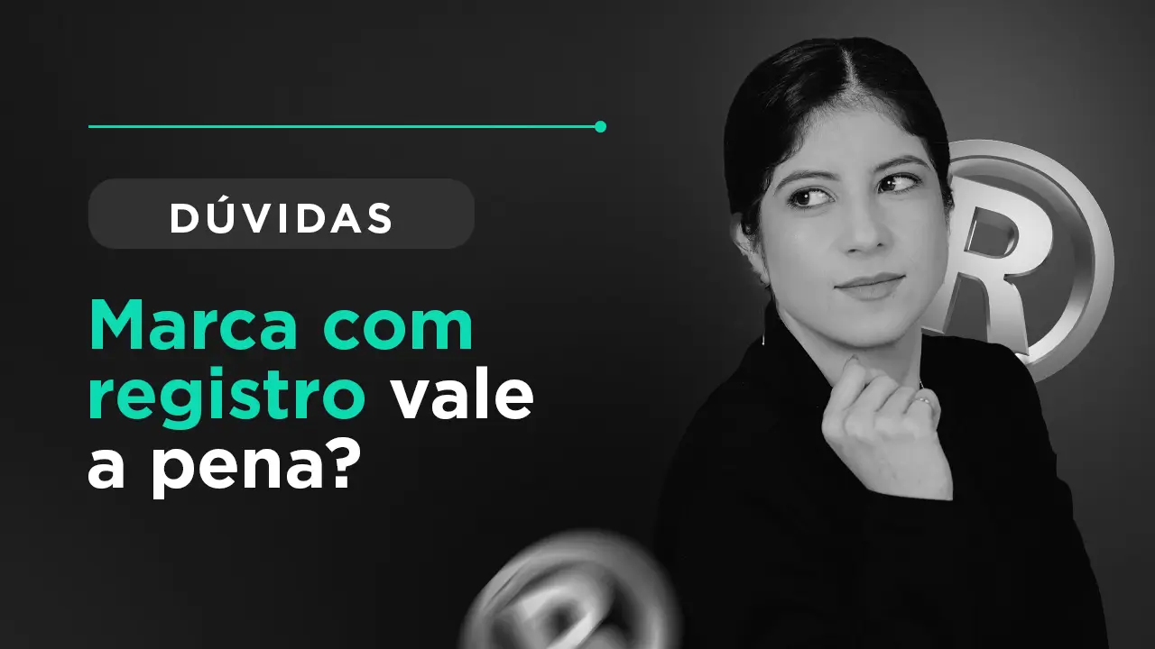 Pessoa pensativa com símbolos de registro de maraca a sua volta